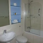 Liberty Wharf Lejlighedshotel Saint Helier