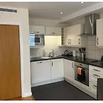 Liberty Wharf Lejlighedshotel Saint Helier