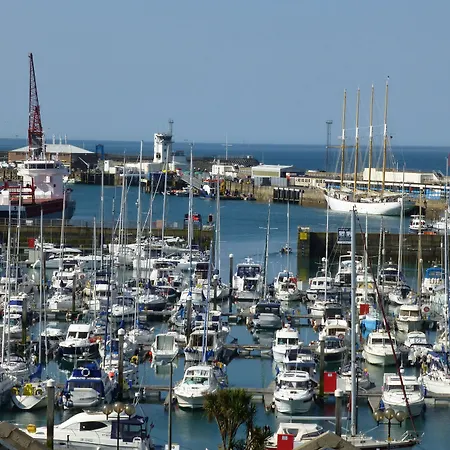 Liberty Wharf 圣赫利尔泽西