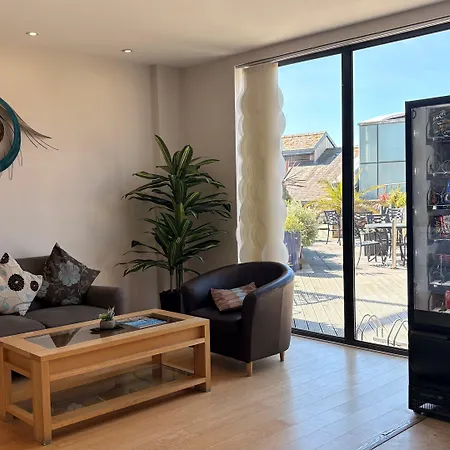 Liberty Wharf 4*