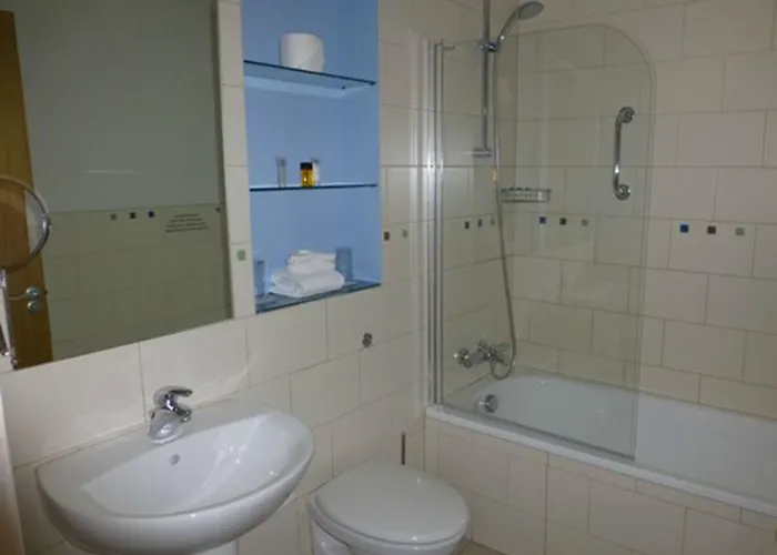 Liberty Wharf Aparthotel Saint Helier