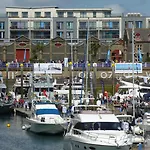 Apartahotel Liberty Wharf 4*