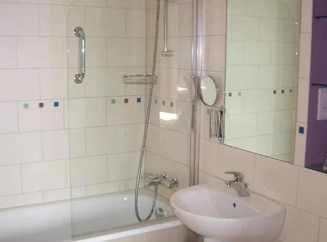 Liberty Wharf 圣赫利尔泽西