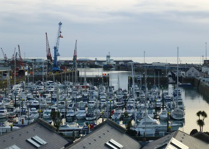 Liberty Wharf 4* 圣赫利尔泽西