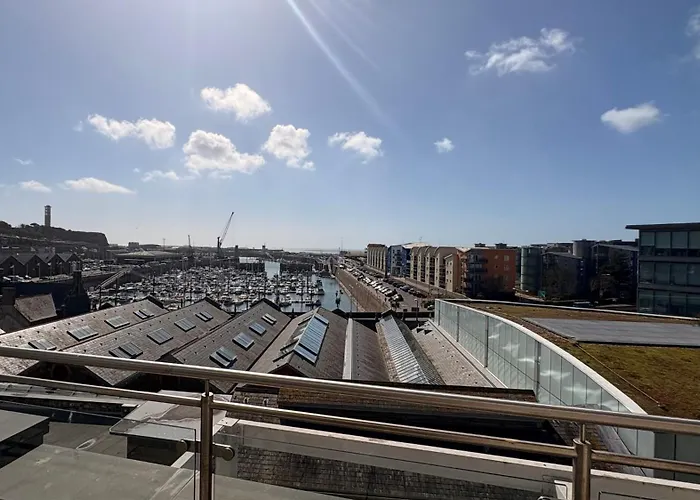 公寓式酒店 Liberty Wharf 圣赫利尔泽西