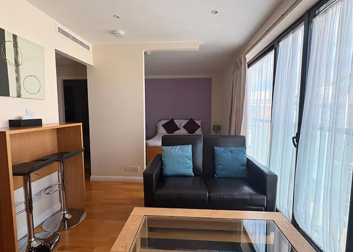 Liberty Wharf 圣赫利尔泽西